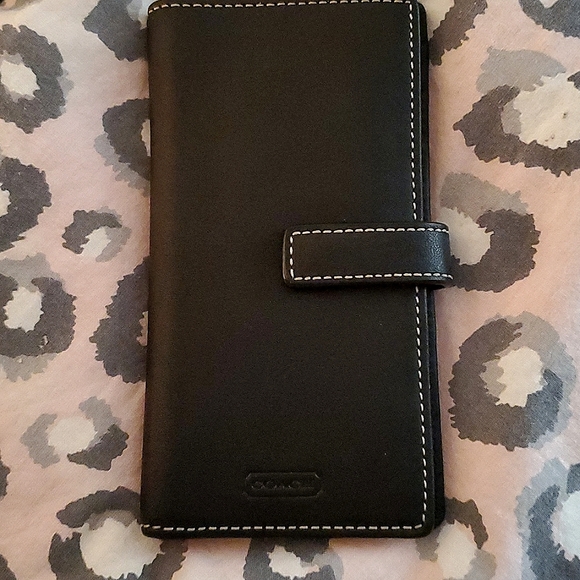 Coach Handbags - COACH Legacy Card Card Case, Black,  NWT